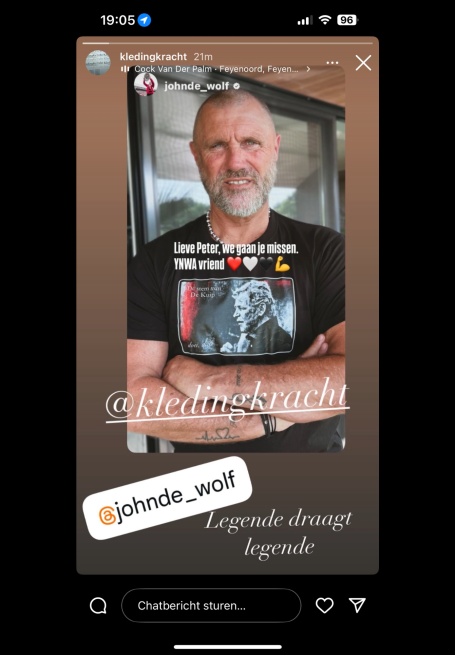 John de wolf met het shirt